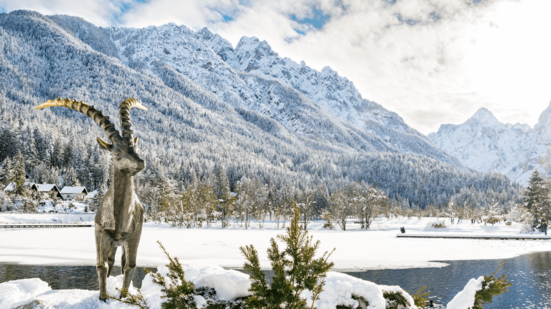 Božićna priča u alpskom selu i jezero Jasna