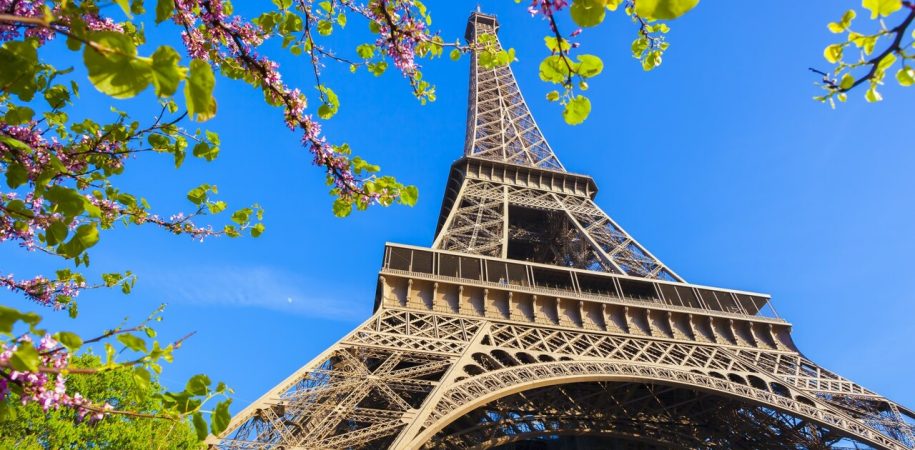 PARIZ 4 DANA AVIONOM